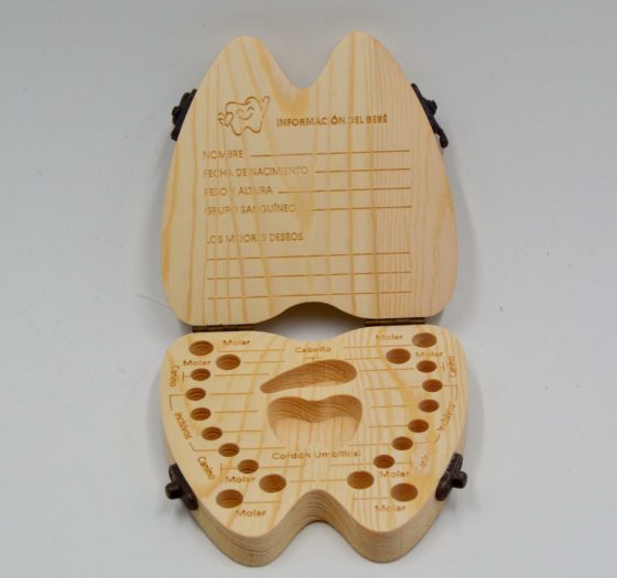 Cajita de madera para dientes de leche, ombligo y pelito