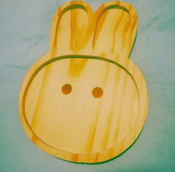 Plato de madera con reparticiones