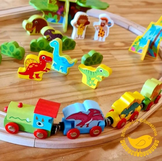 Pista de tren con dinosaurios - Imagen 8