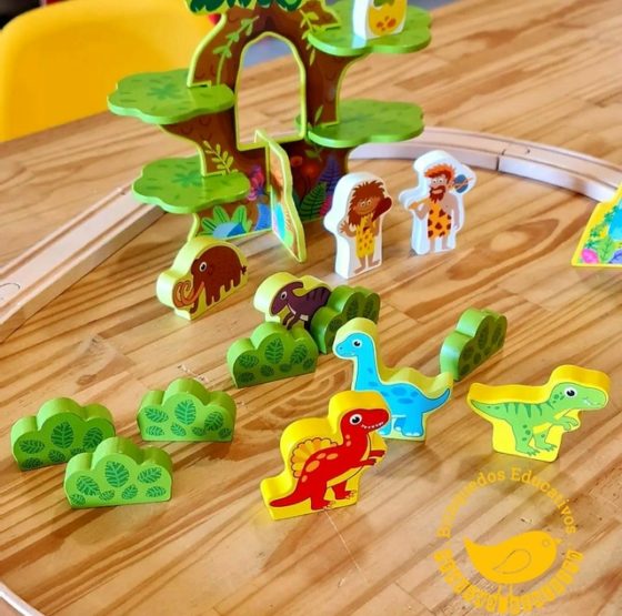 Pista de tren con dinosaurios - Imagen 9