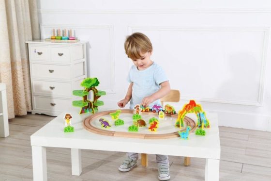 Pista de tren con dinosaurios - Imagen 17