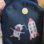 Mochila animales de Uruguay carpincho en el espacio - Imagen 3