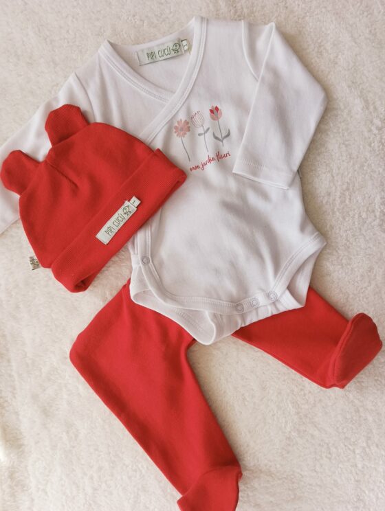 Conjunto de algodón, pelele + body + gorro - Florcitas