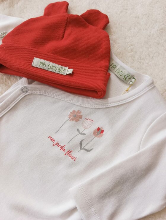 Conjunto de algodón, pelele + body + gorro - Florcitas - Imagen 3