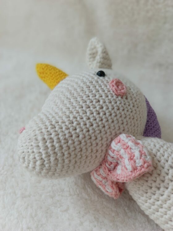 Amigurumi - Producto artesanal - Unicornio - Imagen 2