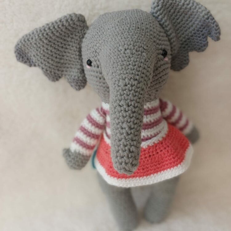 Amigurumi - Producto artesanal - Elefantita